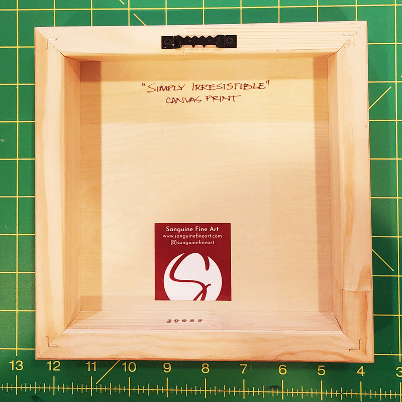 Ready-to-Hang<br>"Simply Irresistible"